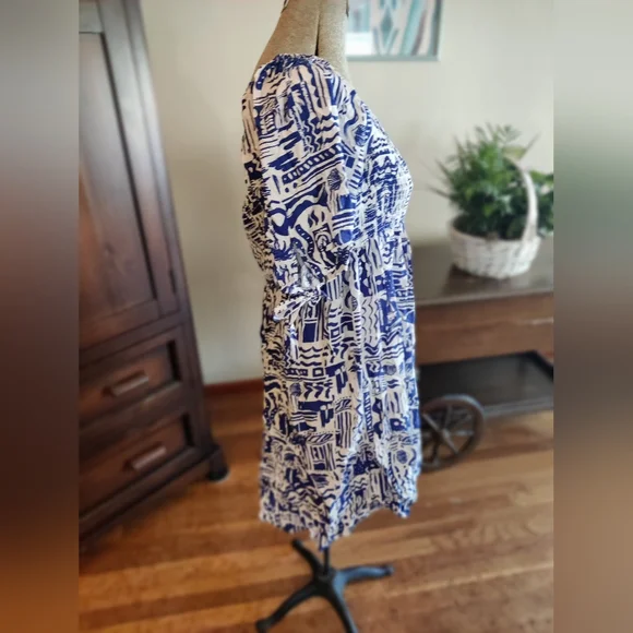 Blue and White Patterned Dress - Picture 3 of 5